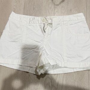 LONDONJEAN Women's White Cargo Shorts